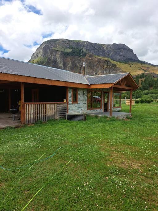 Cabana Entre Cerros Y Rios Villa Coyhaique Exterior photo